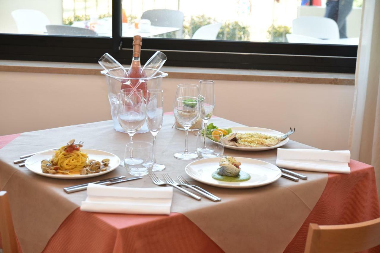 Hotel Excelsior Montesilvano Marina Εξωτερικό φωτογραφία