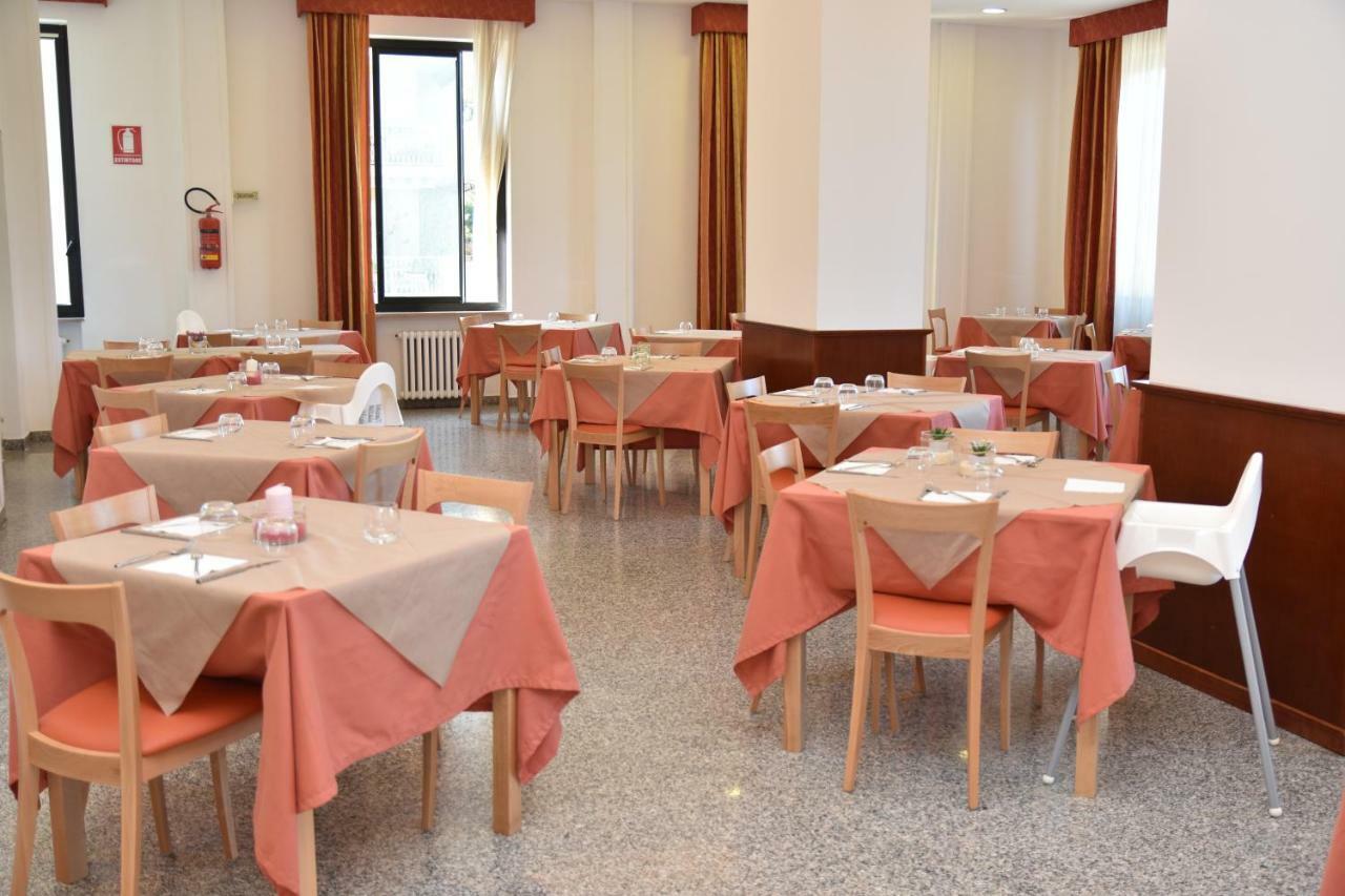 Hotel Excelsior Montesilvano Marina Εξωτερικό φωτογραφία