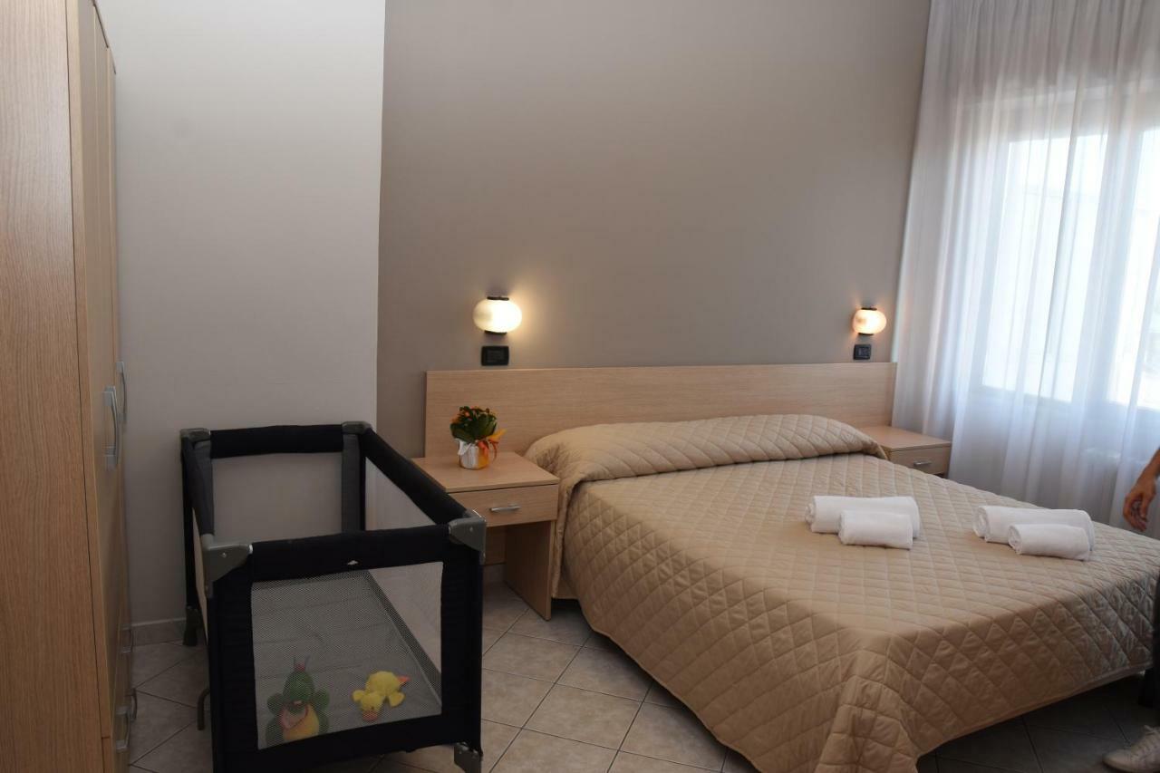 Hotel Excelsior Montesilvano Marina Εξωτερικό φωτογραφία