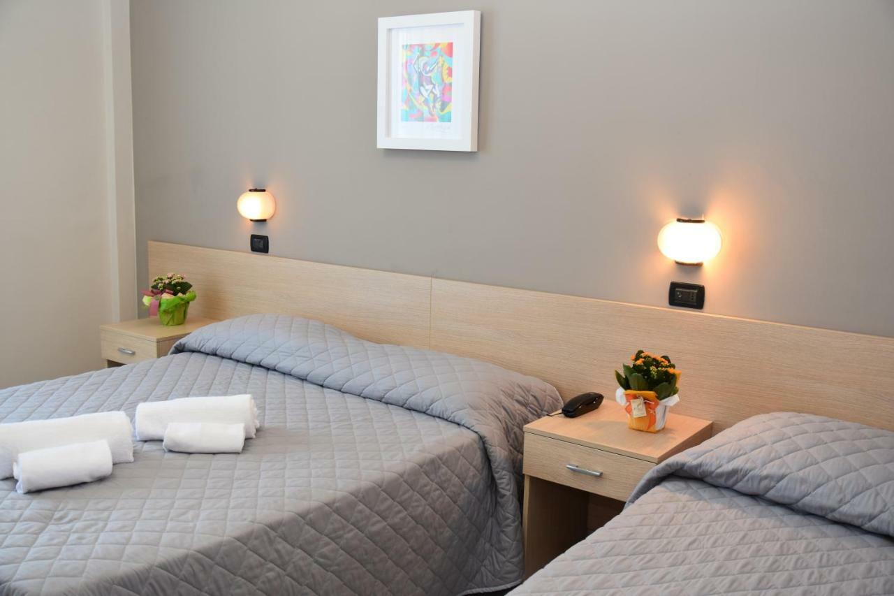 Hotel Excelsior Montesilvano Marina Εξωτερικό φωτογραφία